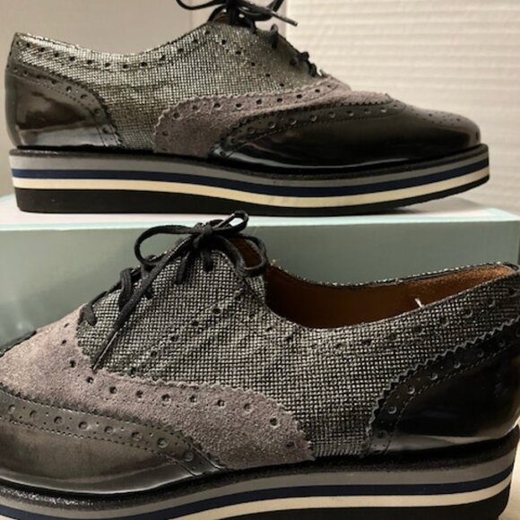Pertini lace up oxfords. - Picture 2 of 5